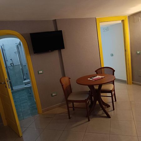 Buono B&B Наполи Екстериор снимка