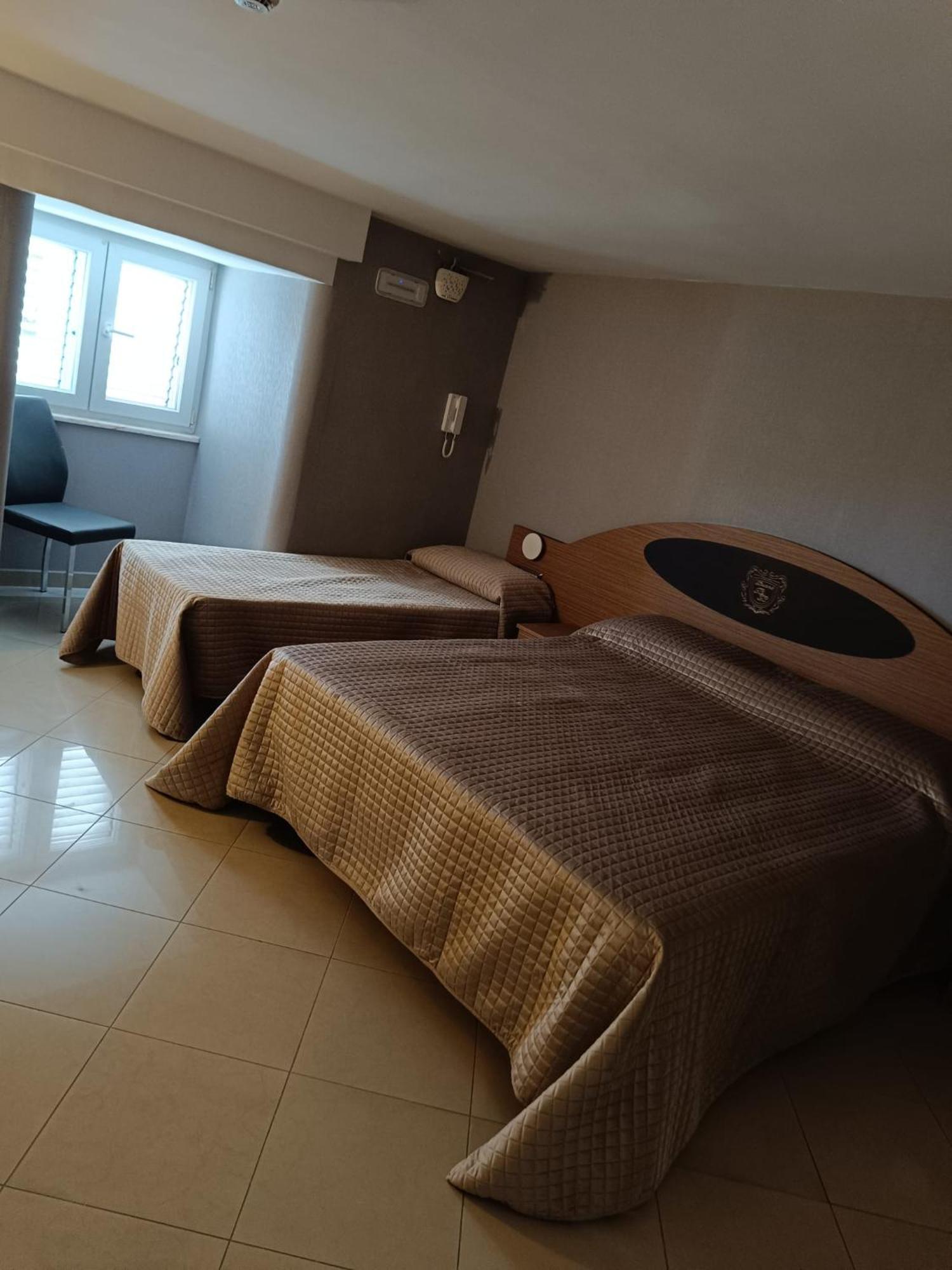 Buono B&B Наполи Екстериор снимка
